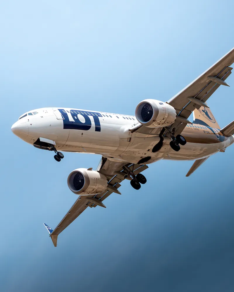 lot-polish-airlines