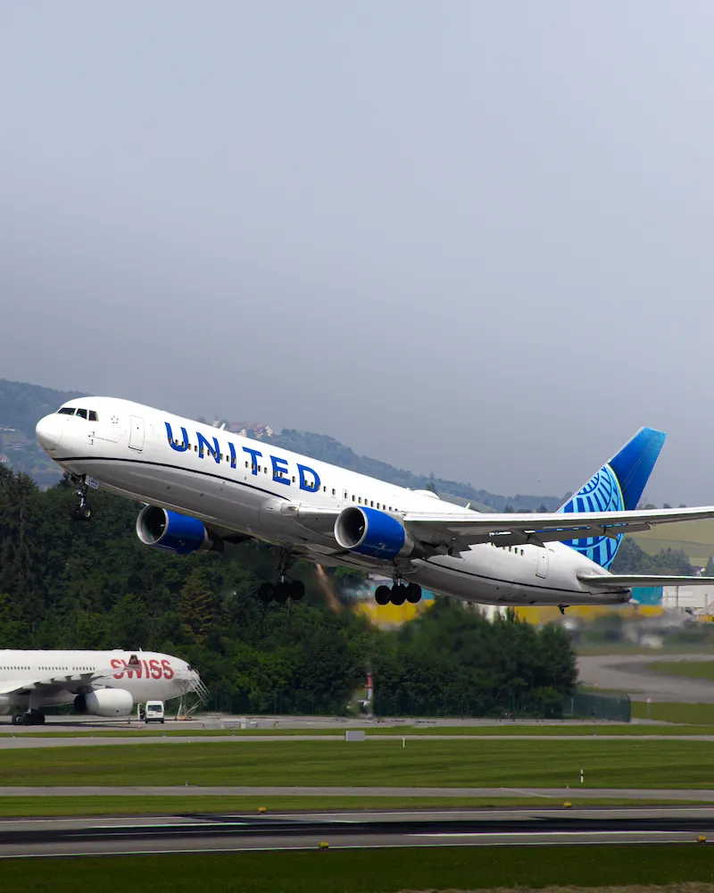 united-boeing767